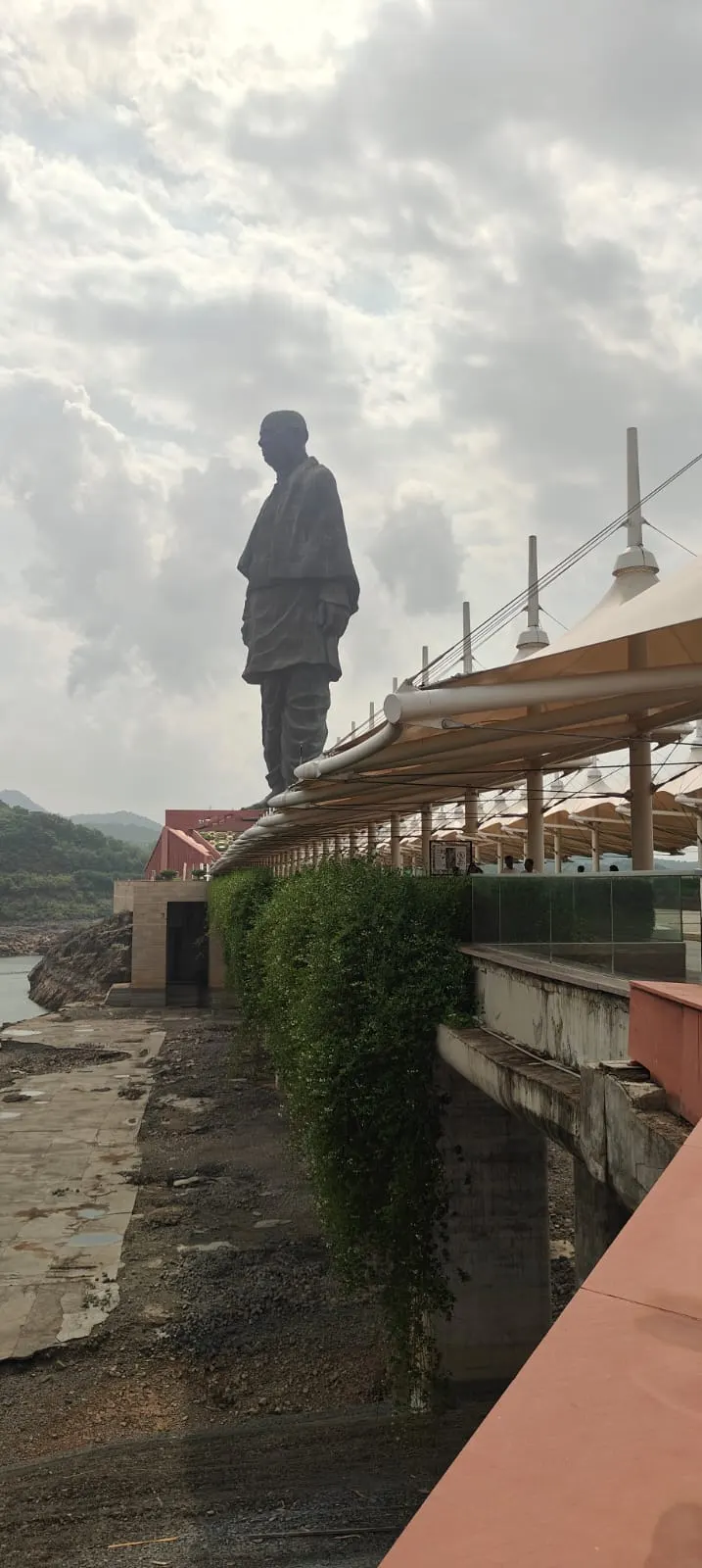 Statue of Unity and the surrounding viewing plaza at Kevadia, Gujarat