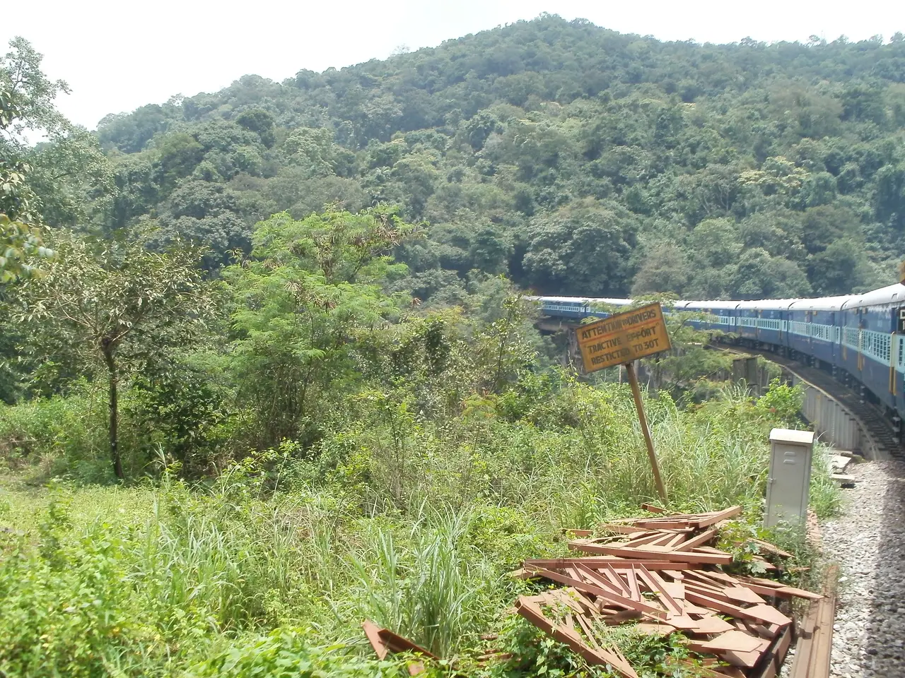 Sakleshpur & Western Ghats Trail — tour package from Bangalore
