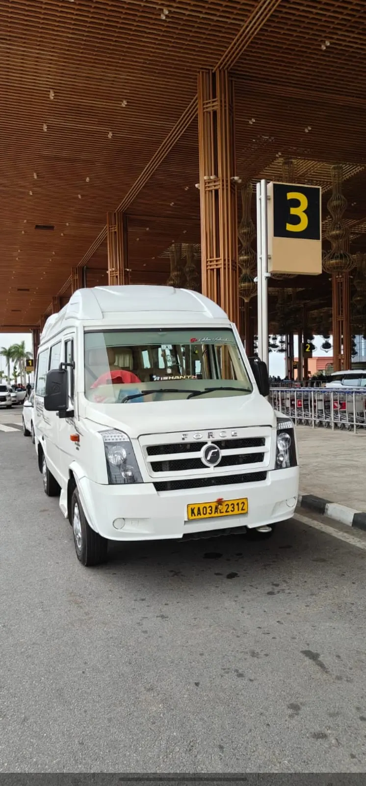 9 Seater Tempo Traveller rental in Bangalore — 9 seater