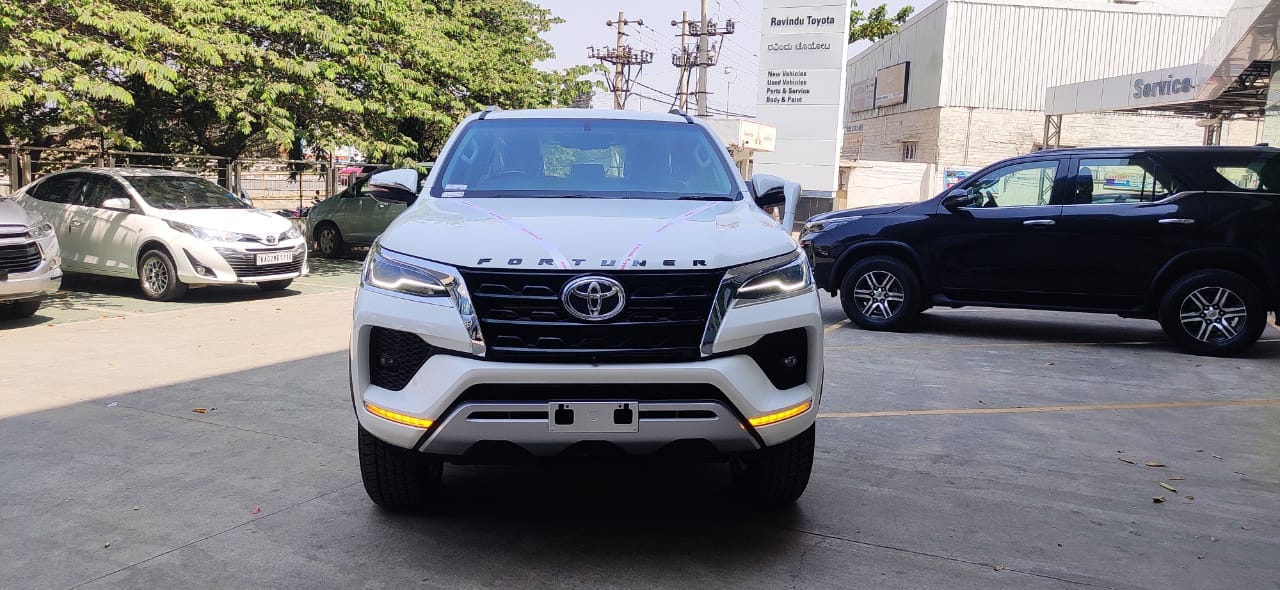 Toyota Fortuner rental in Bangalore — 7 seater